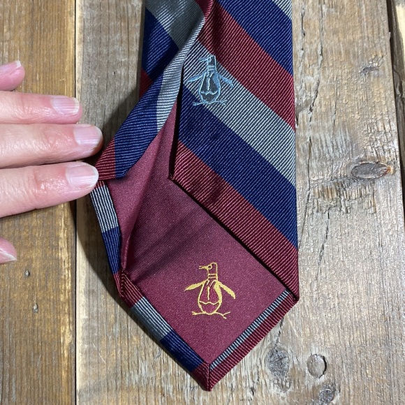 Penguin Tie - Picture 4 of 4